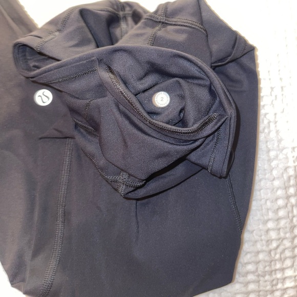 LULU LEGGINGS - Picture 2 of 2